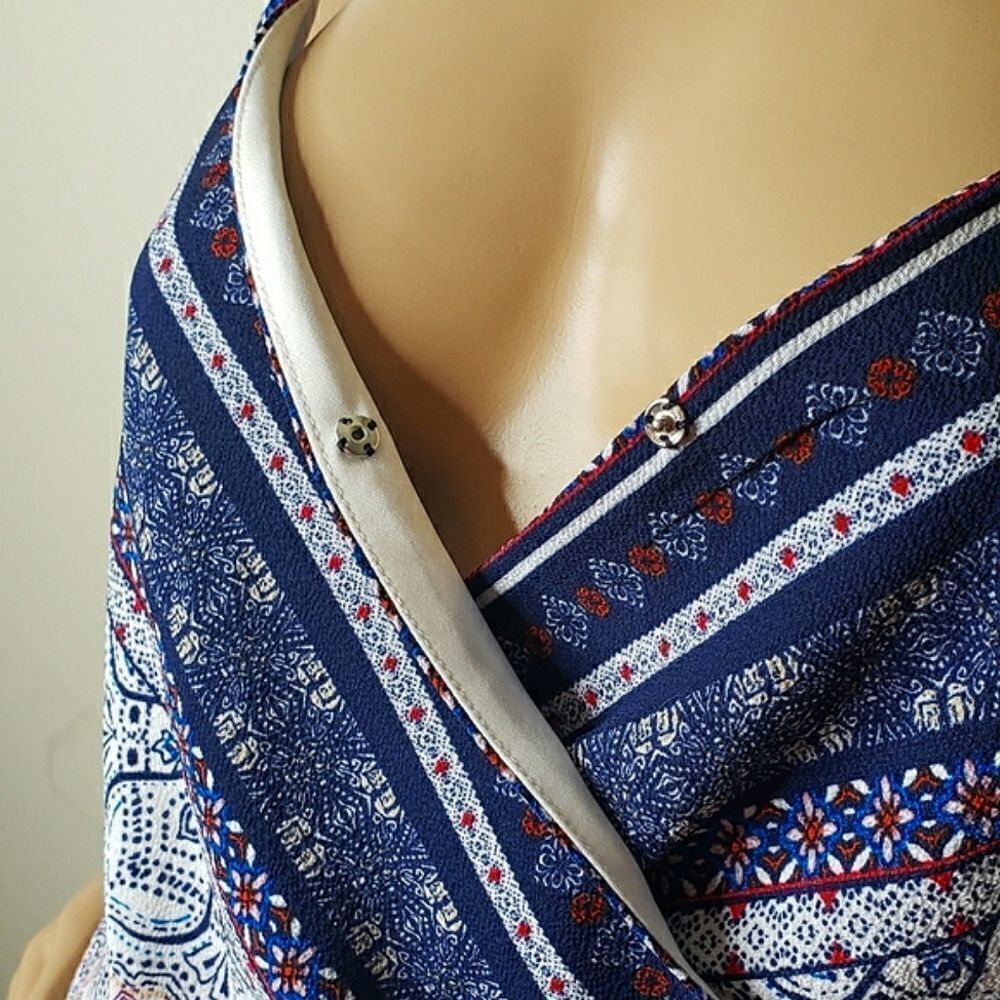 Cold Shoulder Border Print Dress - Picture 11 of 13